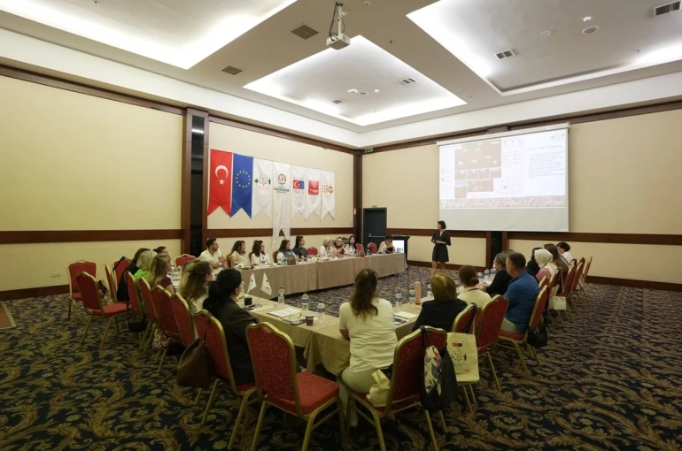 Denizli Büyükşehir, kadın dostu kent için yol haritasını oluşturuyor