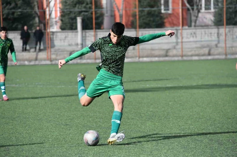 Denizli’de yetişti Konya’da gol kralı oldu