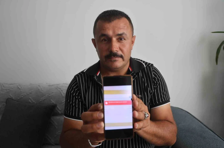 Depremde yaşadığı isim karışıklığıyla sistemde ölü olarak gözüken adam: "Trafik cezasına gelince yaşıyorum ama bazı şeylere gelince ölüyorum"