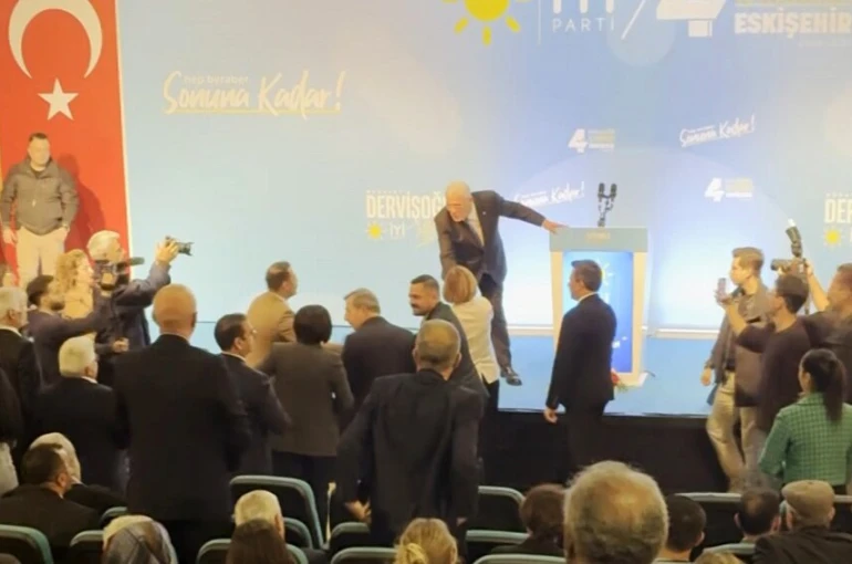 Dervişoğlu "Palanın öbür tarafını da kullanamayacağım" dedi, EBB Başkanı Ünlüce salonu terk etti