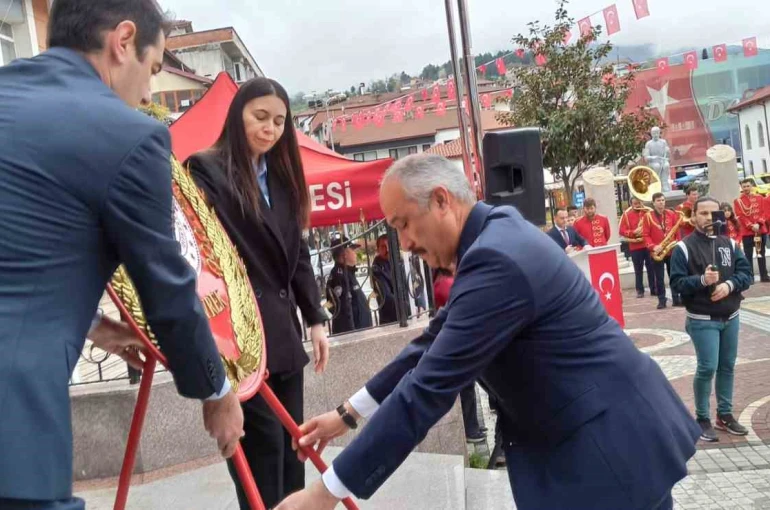 Devrek’te 23 Nisan Çocuk Bayramı sade bir törenle kutlandı