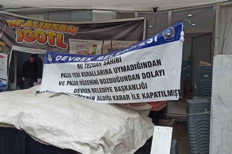 Devrek’te kurallara uymayan pazarcı esnafının tezgahı kapatıldı