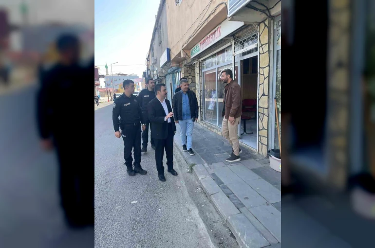 Dicle Kaymakamı Atış, esnaf ve vatandaşlarla bir araya geldi