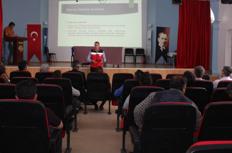 Dicle’de çiftçiler kırsal kalkınma yatırımlarının desteklemeleri hakkında bilgilendirildi