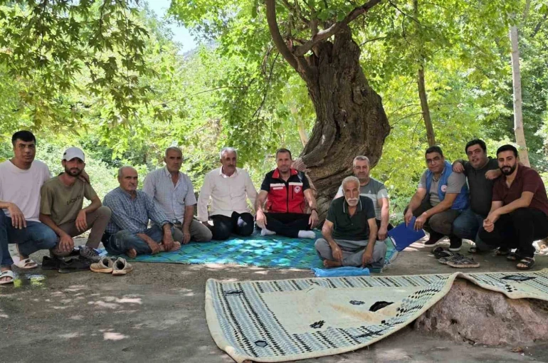 Dicle’de çiftçilere yerinde bilgilendirme