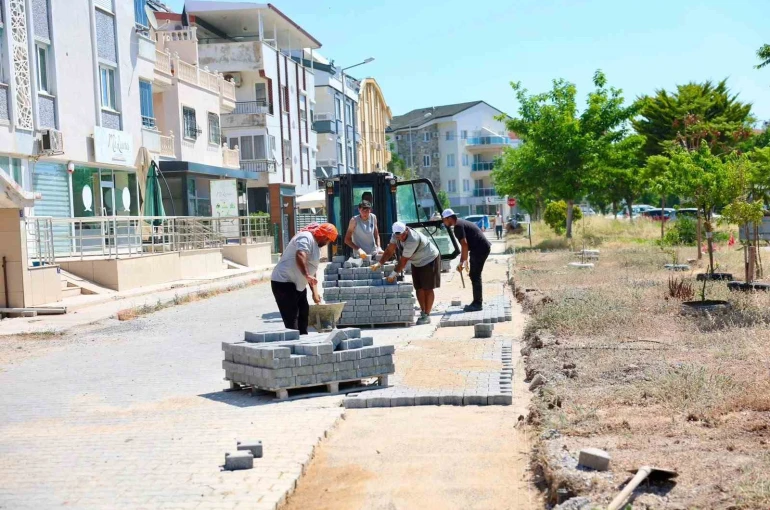 Didim Belediyesi’nden Efeler ve Yeni Mahalle’de yol bakım ve onarım çalışması