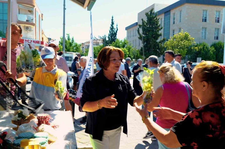 Didim Belediyesi’nden ücretsiz fide dağıtımı