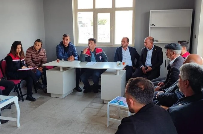 Digor’da çiftçilere yönelik eğitimler sürüyor