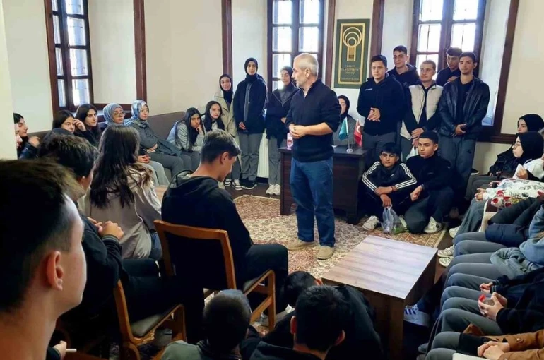 Dil ve Edebiyat Konağı’nda tarih rüzgârı esti