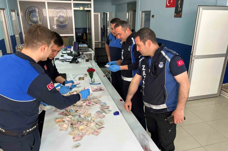 Dilencinin üzerinden çıkan para şaşırttı