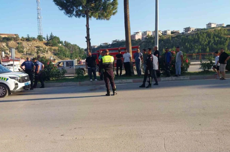 Direğe çarpan motosikletin sürücüsü hayatını kaybetti 