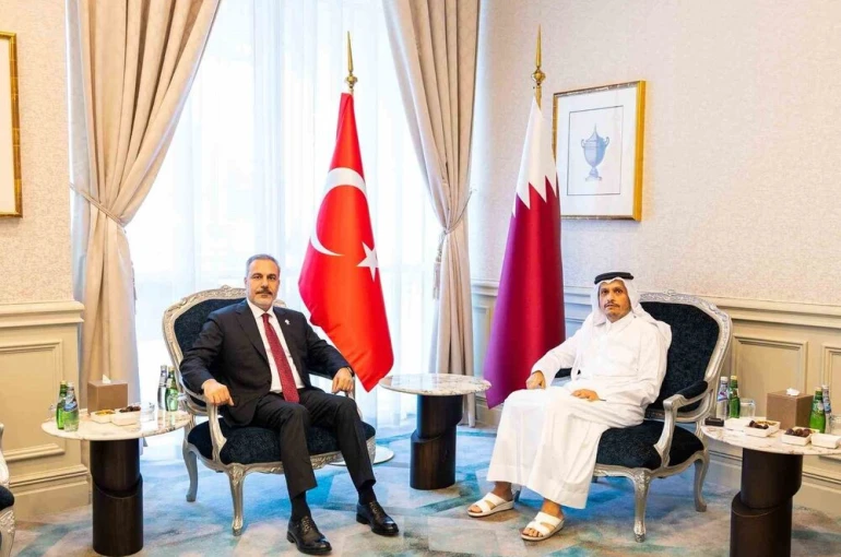 Dışişleri Bakanı Fidan, Katar Başbakanı ve Dışişleri Bakanı Al-Thani ile görüştü