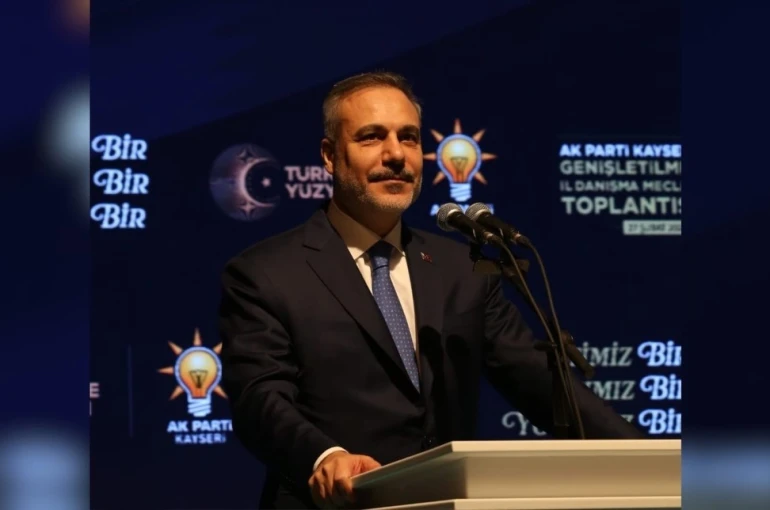 Dışişleri Bakanı Fidan: "Siyonistlerin sürdürdüğü soykırım bir noktada durduruldu"