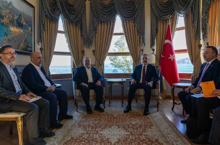 Dışişleri Bakanı Hakan Fidan, Hamas Heyeti ile görüştü