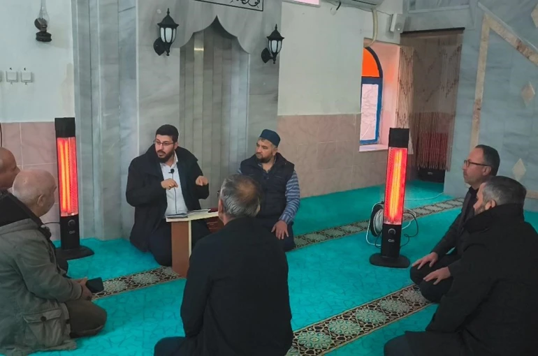 Diyanet’in ’Kitap Oku-Yorum’ projesi Anamur’da hayat buldu