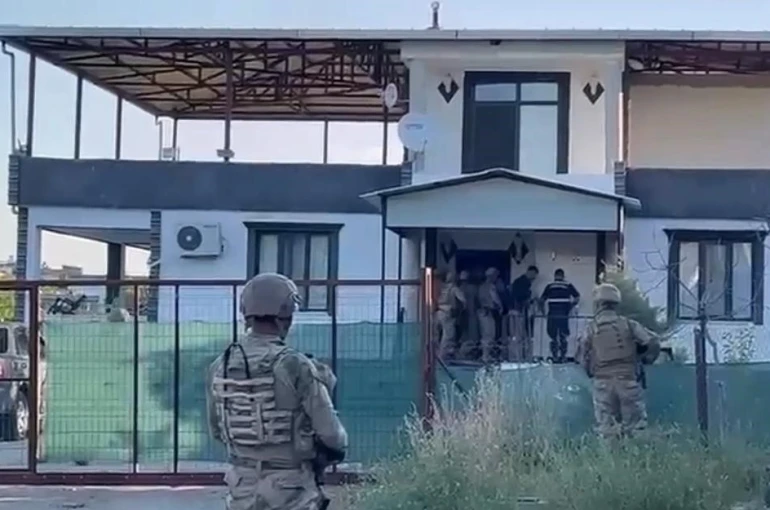 Diyarbakır merkezli 5 ilde yasa dışı bahis operasyonunda 51 gözaltı