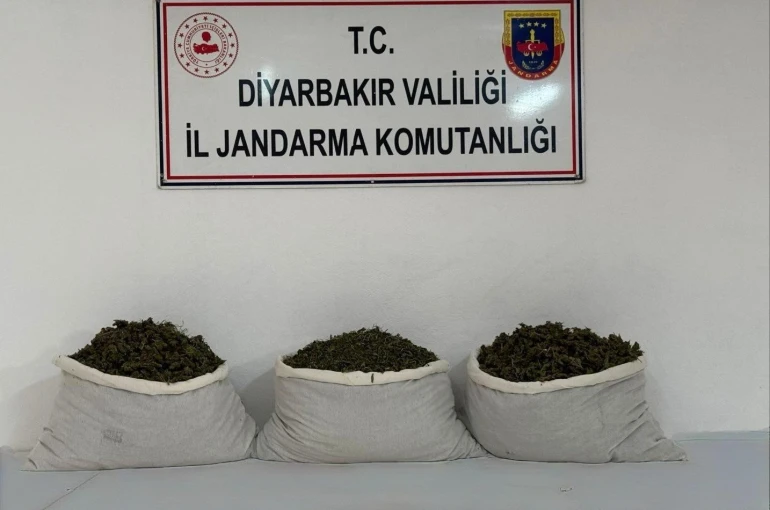 Diyarbakır’da 107 kilo esrar maddesi ele geçirildi