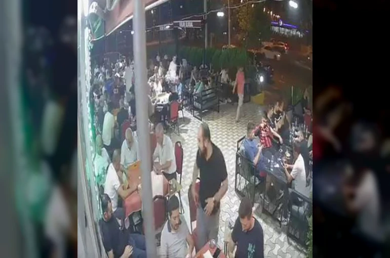 Diyarbakır’da aracın yayaya çarpma anı güvenlik kamerasına yansıdı