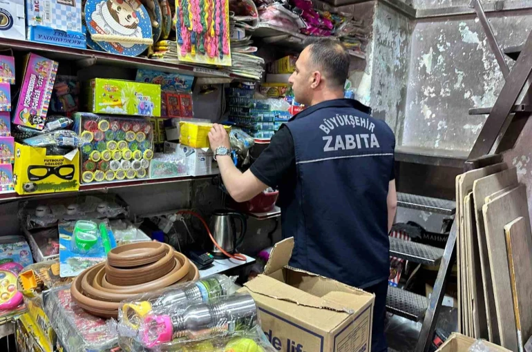 Diyarbakır’da bayram öncesi tatlı, şekerleme ve marketlere gıda denetimi