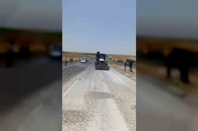 Diyarbakır’da hafriyat kamyonu devrildi: 1 yaralı