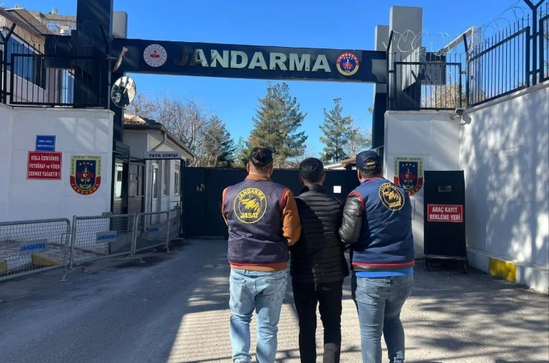 Diyarbakır’da haklarında kesinleşmiş hapis cezası bulunan 111 kişi yakalandı