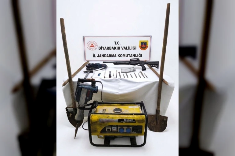 Diyarbakır’da kaçak kazı yapan 5 kişi suçüstü yakalandı