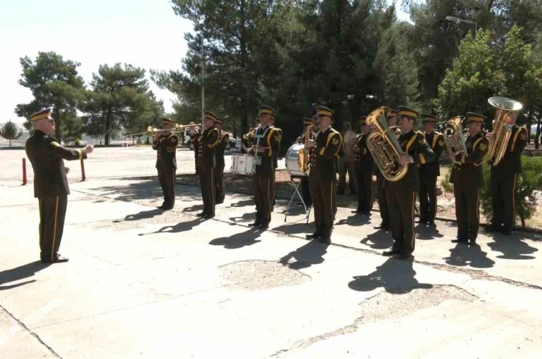 Diyarbakır’da Kara Kuvvetlerinin 2235’inci kuruluş yıl dönümü kutlandı