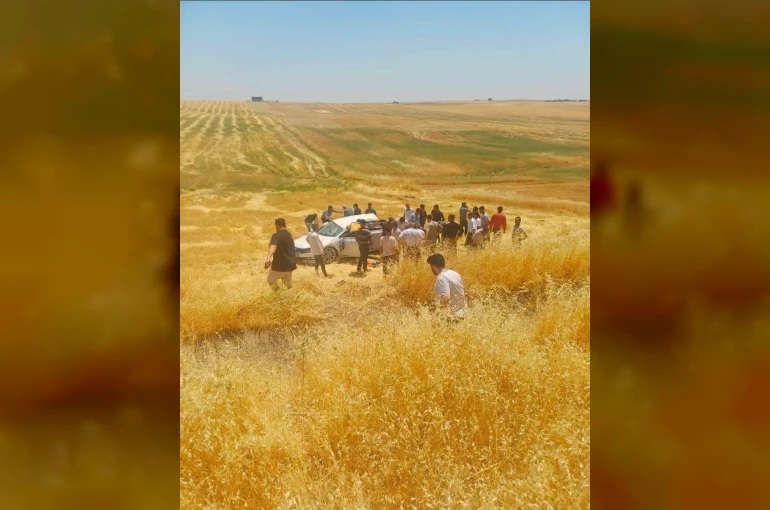 Diyarbakır’da otomobil tarlaya yuvarlandı: 5 yaralı