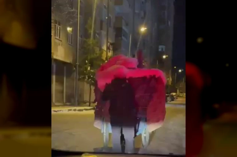 Diyarbakır’da polisten yürekleri ısıtan görüntü