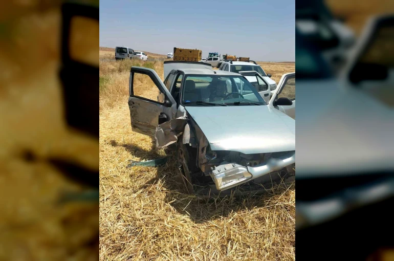Diyarbakır’da traktörle otomobil çarpıştı: 3 yaralı