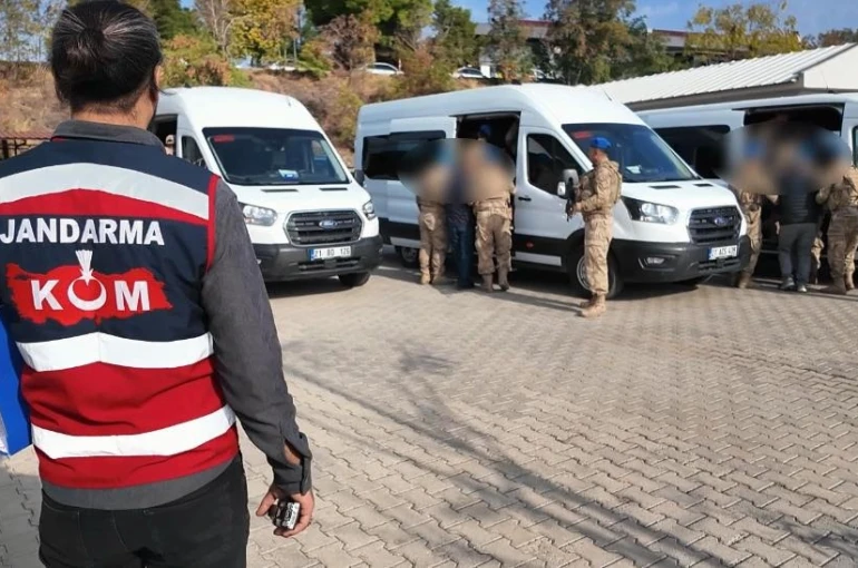 Diyarbakır’da uyuşturucu operasyonu: 18 gözaltı, 15 milyar lira değerindeki malvarlığına el konuldu