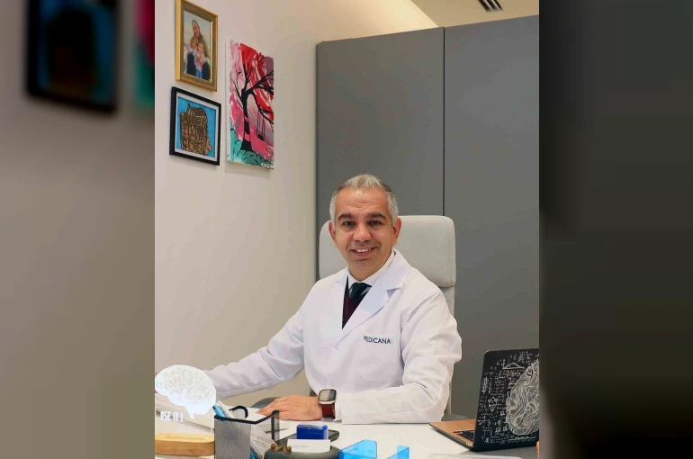 Doç. Dr. Hasan Armağan Uysal: "Demans parmak izi gibidir, aynı tanıyı alan iki hastanın yolculuğu farklıdır"