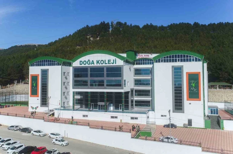 Doğa Kolejinde yaz okulu kayıtları başladı