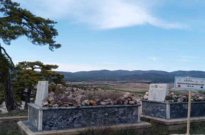 Doğan Baba ve gelininin mezarında bakım ve onarım çalışmaları tamamlandı