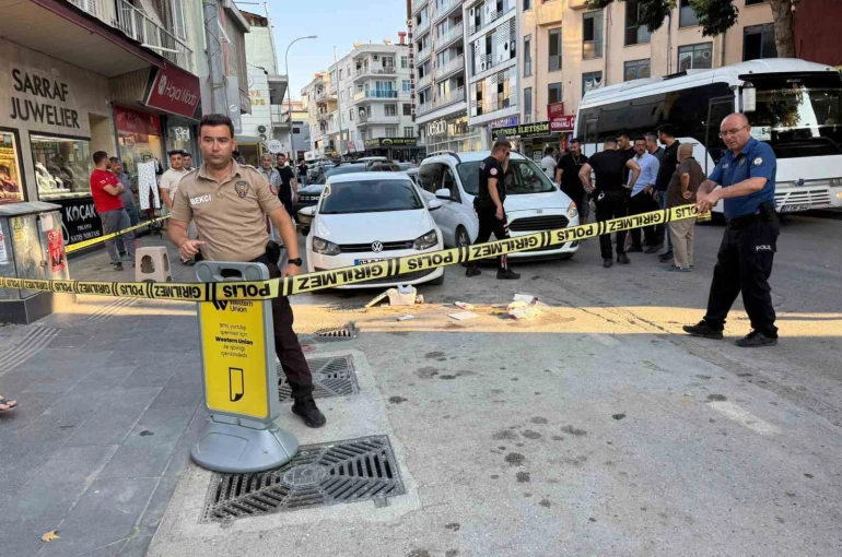Doğum günü pastasıyla yürürken silahlı saldırıya uğradı