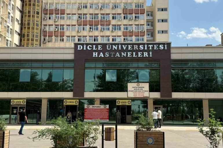 Doğum iznine çıkmak isteyen başhemşirenin görevinden olduğu iddiası