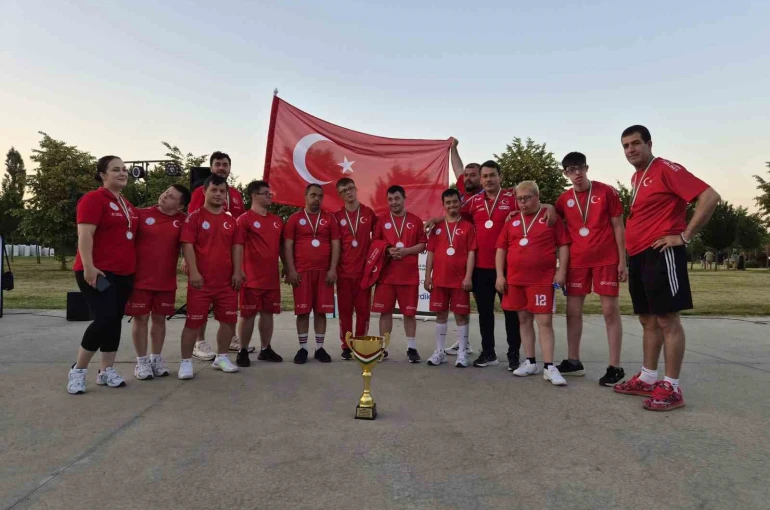 Down Sendromlu Basketbol Milli Takımı, dünya ikincisi oldu