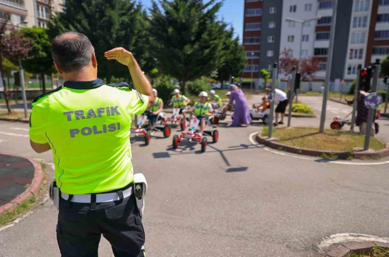 Down sendromlu çocuklara uygulamalı trafik eğitimi