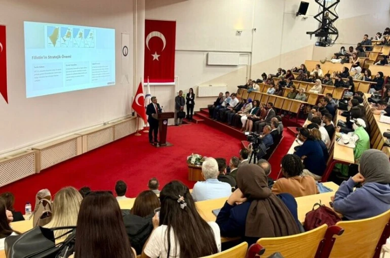 DPÜ’de Akademik yılın ilk dersi: "Filistin Türkiye’nin Neyi Olur?"