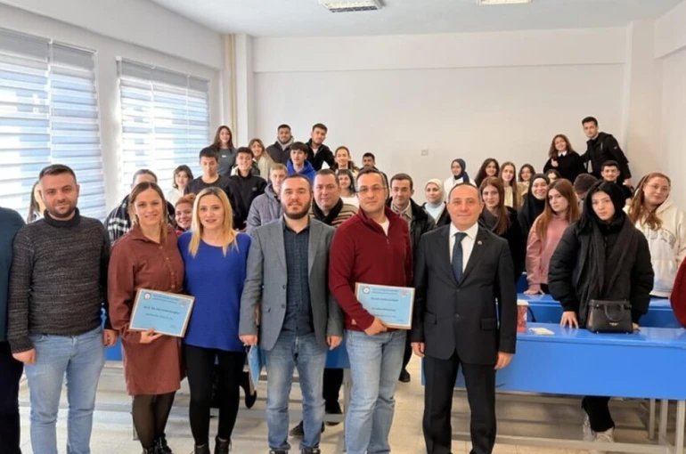 DPÜ’de "Öğrenci-Mezun Etkileşimi" etkinliği gerçekleştirildi