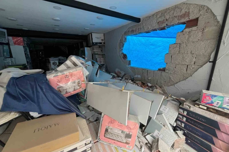 Dükkanı yıkılan esnafa ’brandalı’ çözüm