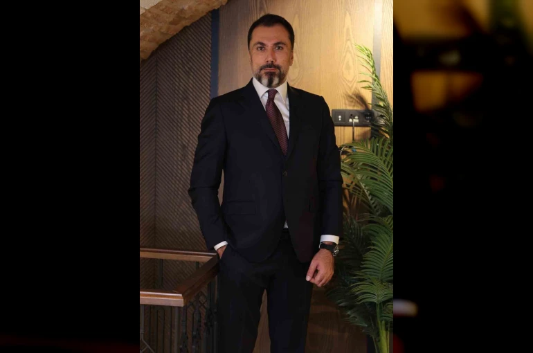 "Dünya altına, altın da dünyaya yön veriyor"