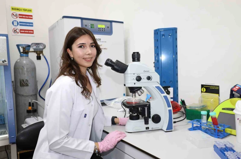 Dünya istedi, Elif başardı