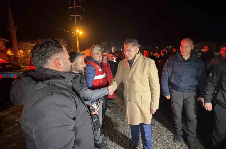 Düzce Valisi Aslan: "Tüm ekiplerimiz ile sahadayız"