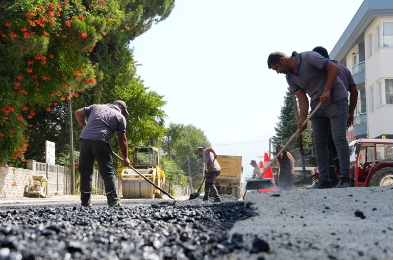 Düzce’de 4 bin 379 metre yeni yol açıldı