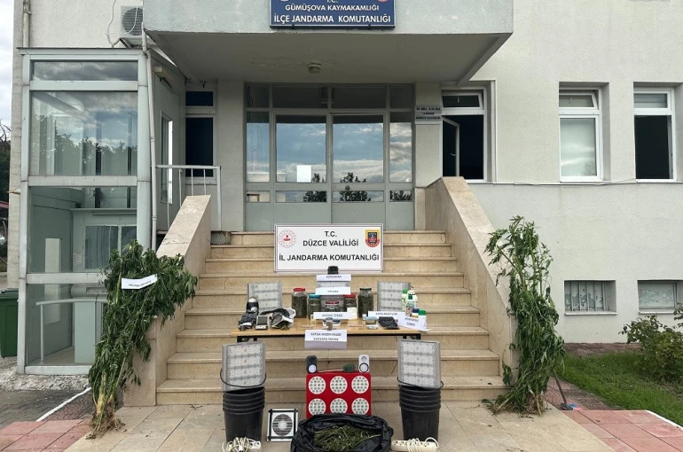 Düzce’de jandarmadan uyuşturucu operasyonu