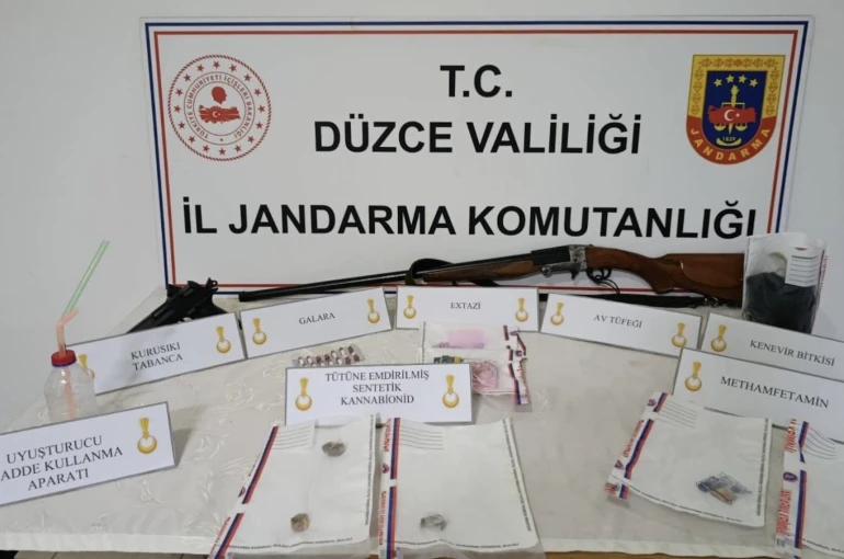 Düzce’de jandarmadan uyuşturucu operasyonu