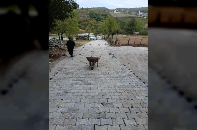 Düzce’de köy iç yollarda kış öncesi son çalışmalar yapılıyor