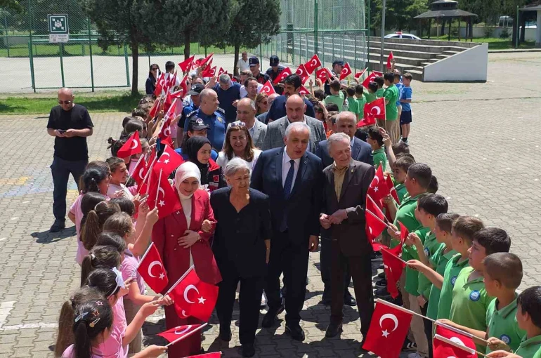 Düzce’de şehit ailesini duygulandıran salon açılışı