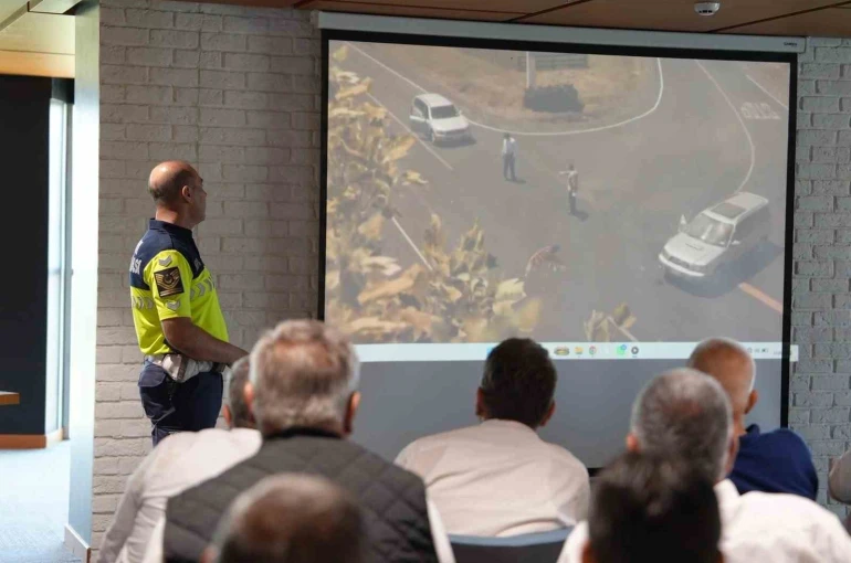 Düzce’de şoförlerine trafik eğitimi